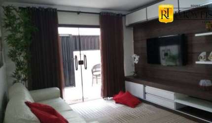 Lindíssima casa duplex em condomínio com 3 quartos em Cabo Frio