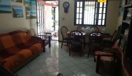 Casa duplex com 2 quartos em condomínio no Portinho