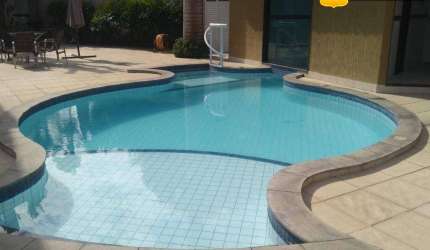 Casa duplex com 4 quartos e área de lazer perto do Shopping Park Lagos