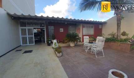 Casa independente pertinho da Praia dos Anjos, em Arraial do Cabo