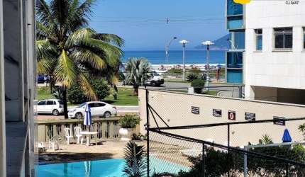 Apartamento mobiliado à venda na Praia do Forte, Cabo Frio/RJ