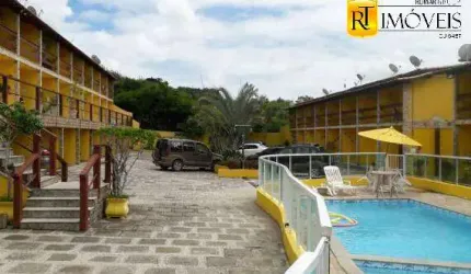 Casa duplex em condomínio