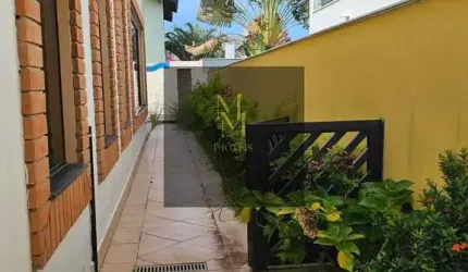 Casa de Condomínio em Bougainville Residencial I  -  Peruíbe