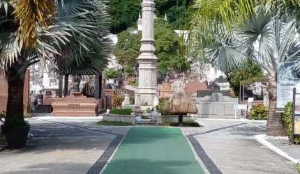 Vendo jazigo no São João Batista