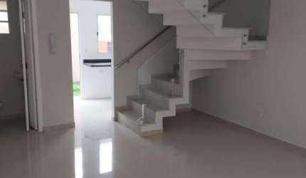 Casa para Venda em Mogi das Cruzes, Jundiapeba, 2 dormitórios, 2 suítes, 3 banheiros, 1 vaga