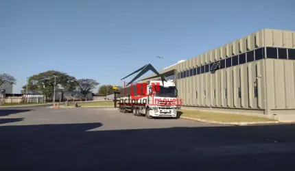 Galpão com 1058m² em Polo Industrial no Cinco