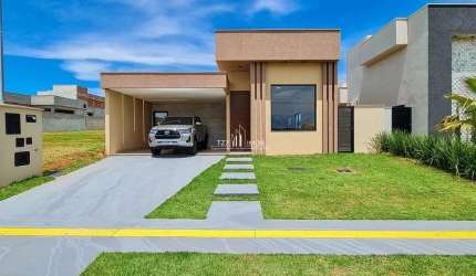 Casa térrea com 3 suítes plenas sendo 1 master + Home office