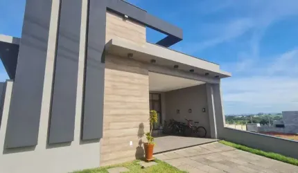 Casa no condomínio QUINTA DA MATA II para venda com 4 quartos, sendo 4 suítes, 180m²