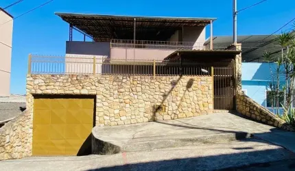 Casa para Venda em Juiz de Fora, Bairu, 4 dormitórios, 1 suíte, 3 banheiros, 6 vagas