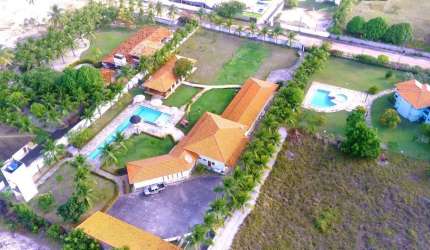 Casa Espaçosa no Condomínio Enseadinha - SERRAMBI
