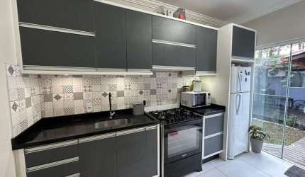 Casa à venda, 2 quartos, 2 vagas, Rio Vermelho - Florianópolis/SC