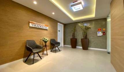 Apartamento 1 dormitório com box cozinha integrada Prédio c/ elevador espaço gou
