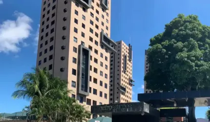 Apartamento em Candelária no Quatro Estações