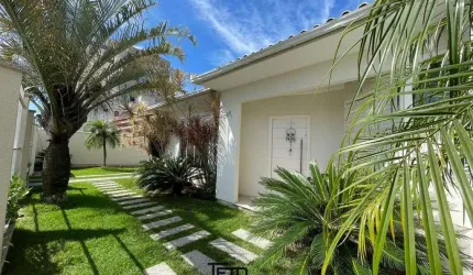 Casa Alto Padrão  186 m²