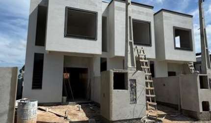 Sobrado a venda no bairro Joáia com 63m², 2 dormitórios, 1 vaga de garagem