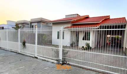 Casas á venda no mesmo lote no bairro Universitário a 1ª com 60m² a 2ª com 80m²