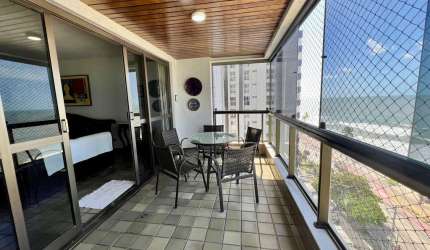 Excelente apartamento à Venda, na AV. Boa Viagem; com 4 quartos, sendo duas suítes; sala para 5 amb