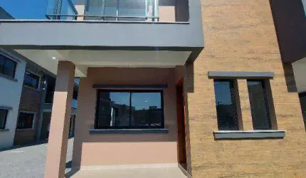 Casa com 3 dormitórios à venda, 142 m² por R$ 1.200.000,00 - Campeche - Florianópolis/SC