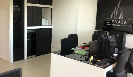 Sala comercial a venda em Duque de Caxias