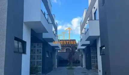 Natureza e conforto! Sobrado a 200 metros da praia do Capricórnio Caraguatatuba