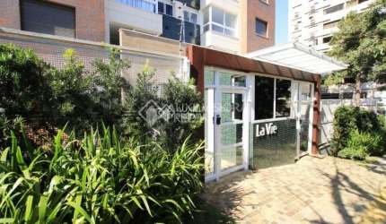 O seu apartamento de 2 Quartos em localização nobre do bairro Petrópolis!