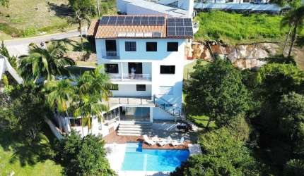 Casa em Condomínio à venda, no Bairro Bosque das Mansões, São José-SC, com 4 quartos, sendo 1 suíte, com 4 vagas