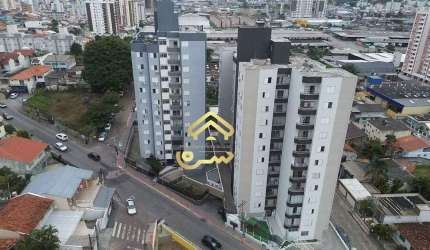 Apartamento à venda, no Bairro Barreiros, São José-SC, com 3 quartos, sendo , com 1 vaga