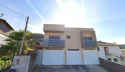 Casa à venda, no Bairro Potecas, São José-SC, com 3 quartos, sendo 1 suíte, com 5 vagas