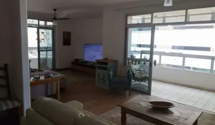 Apartamento 4 quartos com 220m² na 2° quadra do mar na Praia da Costa!!