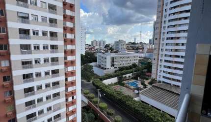 APARTAMENTO COM 3 QUARTOS À VENDA