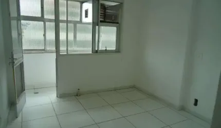 Apartamento com 2 quartos à venda no Centro Histórico, Porto Alegre , 61 m2 por R$ 280.000