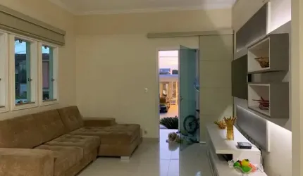 CASA A VENDA