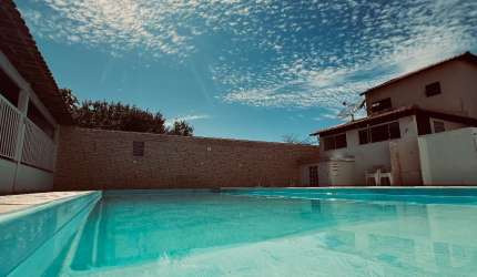 R$360.000-Casa de 2 Quartos em condomínio com piscina