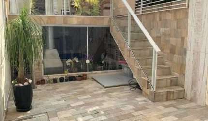 Sobrado c 4 quartos, Mooca - R$ 1.35 mi, Cod: 8493