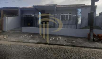 Casa para Venda em Ponta Grossa, Uvaranas, 3 dormitórios, 1 suíte, 4 banheiros