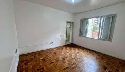 Apartamento com 2 quartos à venda na Rua General Lima e Silva, 1624, Cidade Baixa, Porto Alegre por R$ 295.000