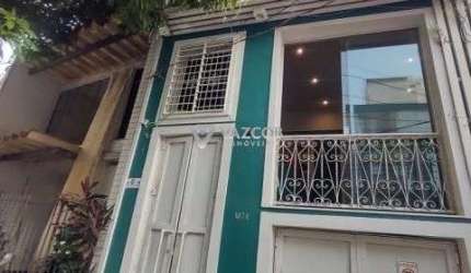 Casarão comercial clássico no bairro Umarizal