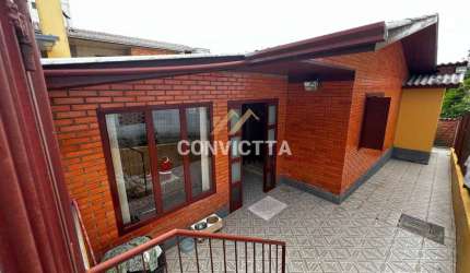 CASA Á VENDA NO BAIRRO BELA VISTA