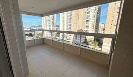 ALUGUEL DE APARTAMENTO DE 92m2 COM 3 DORMS , 1 SUÍTE E 2 VAGA COLETIVA , LAZER COMPLETO NA PONTA DA PRAIA EM SANTOS-SP