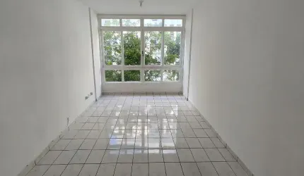 ALUGUEL DE KITNET DE 34m2 COM 1 COPA 1 BANHEIRO E VAGA DE GARAGEM COLETIVA INSUFICIENTE NA PONTA DA PRAIA EM SANTOS-SP