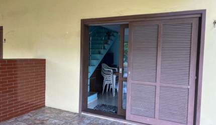 Sobrado 2 Dormitórios à venda no Bairro CAPÃO NOVO - 1 vaga de garagem