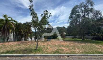 Lote maravilhoso para construir sua linda casa, no Condomínio Tamboré 1- Alphaville