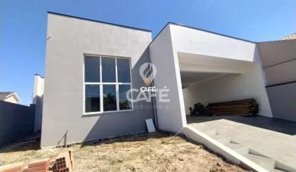 Casa, 3 Dormitórios, 1 Suíte, 2 Banheiros, 2 Vagas, Tomazetti