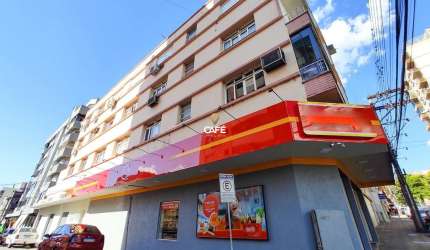 Amplo apartamento bem localizado, 3 dormitórios