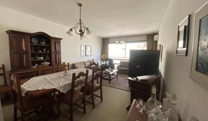 Amplo apartamento no centro de Santa Maria com 3 Dormitórios.