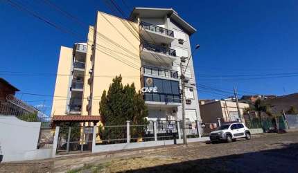 Ótimo apartamento térreo central à venda