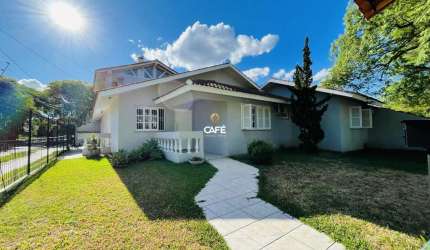 Casa 4 dorm Santa Lucia R$1.200.000,00 com permuta ou R$850.000,00 à vista!