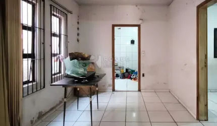 Casa Residencial à venda no bairro Centro