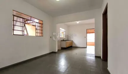 Casa Residencial à venda no bairro Vila Queiroz
