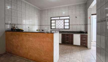 Casa Residencial à venda no bairro Jardim Residencial Dona Santina Paroli Peccinini